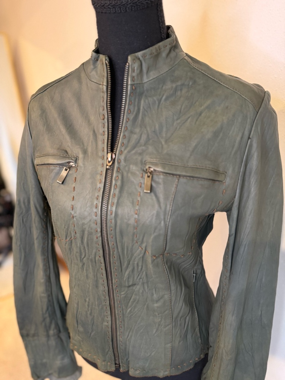 Vintage Alexander Julian Olive Green Genuine Leather Moto Jacket Small